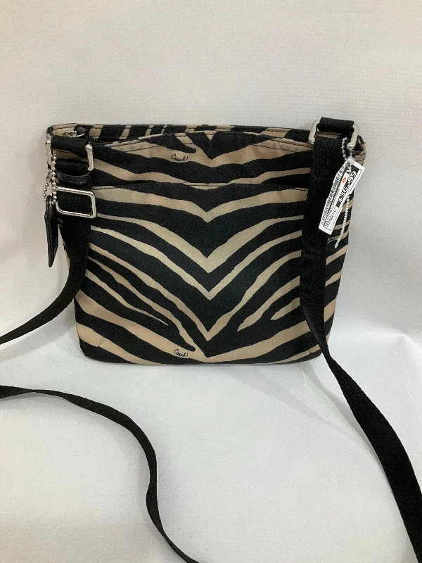 Crossbody Designer By Coach  Size: Medium