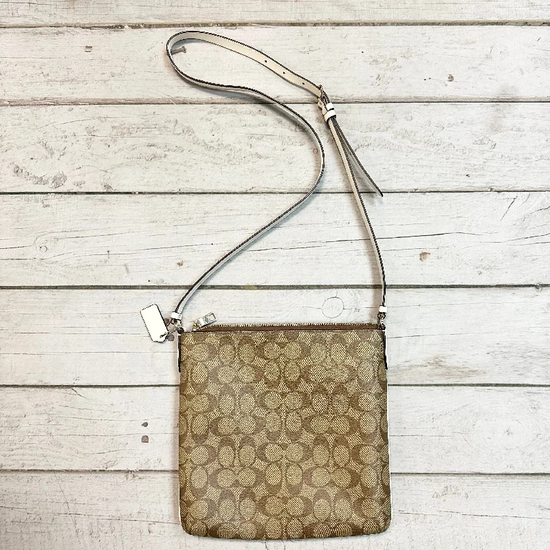 Crossbody Designer By Coach  Size: Medium