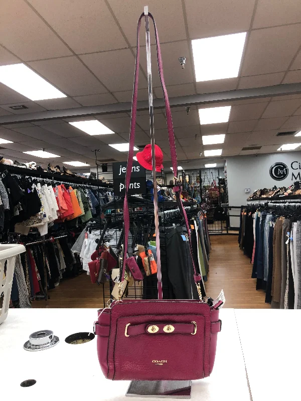 Crossbody Designer By Coach  Size: Medium