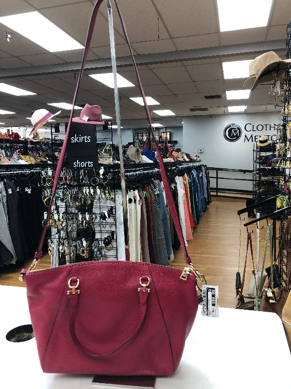 Crossbody Designer By Coach  Size: Medium