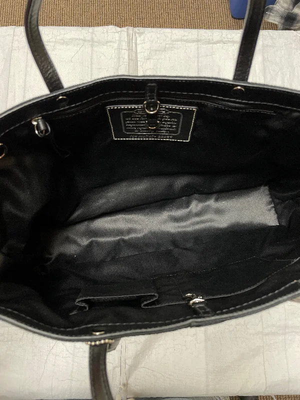 Handbag Designer By Coach  Size: Large