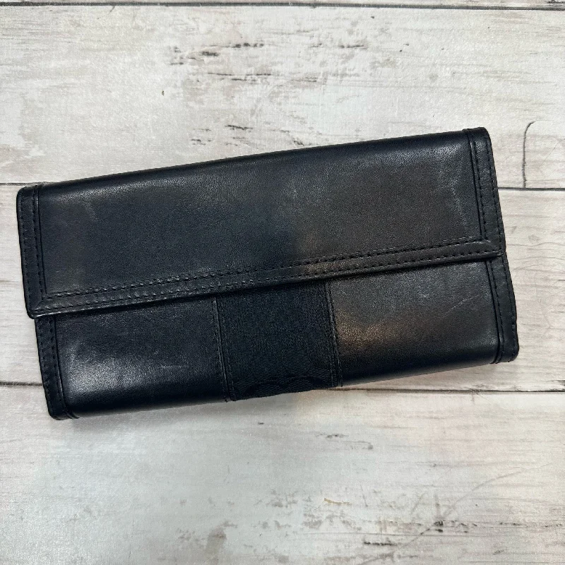 Wallet Designer By Coach  Size: Large