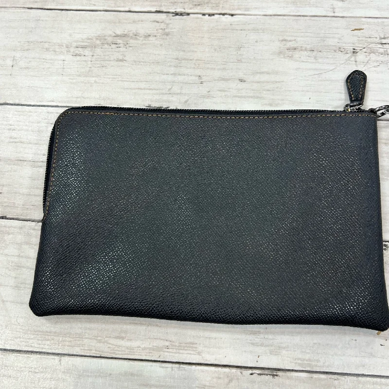 Wallet Designer By Coach  Size: Large