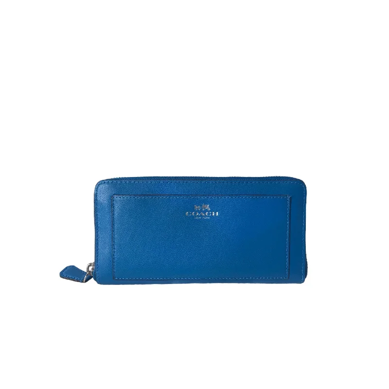 Wallet Designer By Coach  Size: Medium