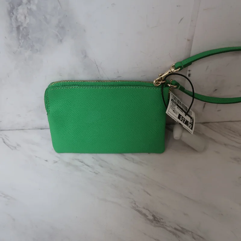 Wallet Designer By Coach  Size: Medium