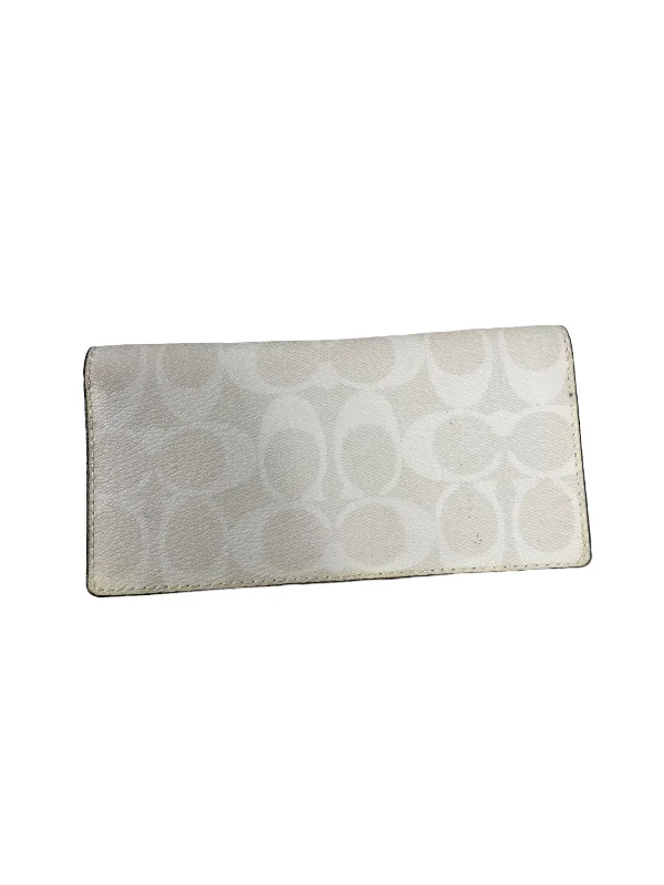 Wallet Designer By Coach  Size: Medium