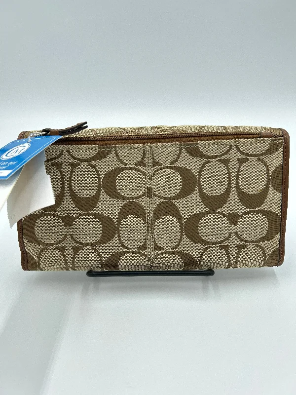 Wallet Designer By Coach  Size: Medium