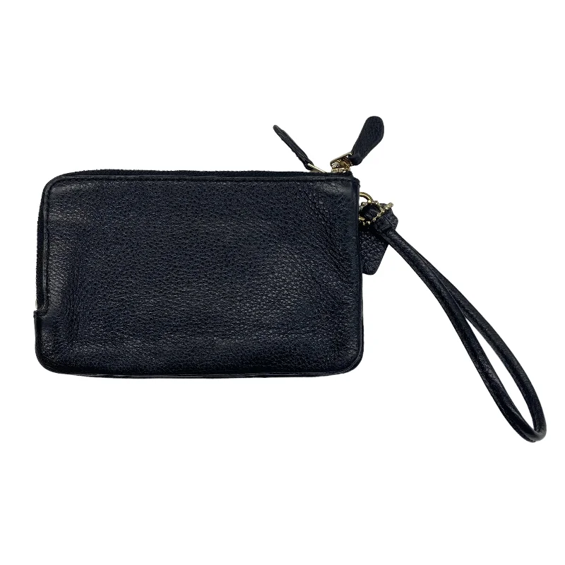 Wristlet Designer By Coach  Size: Medium