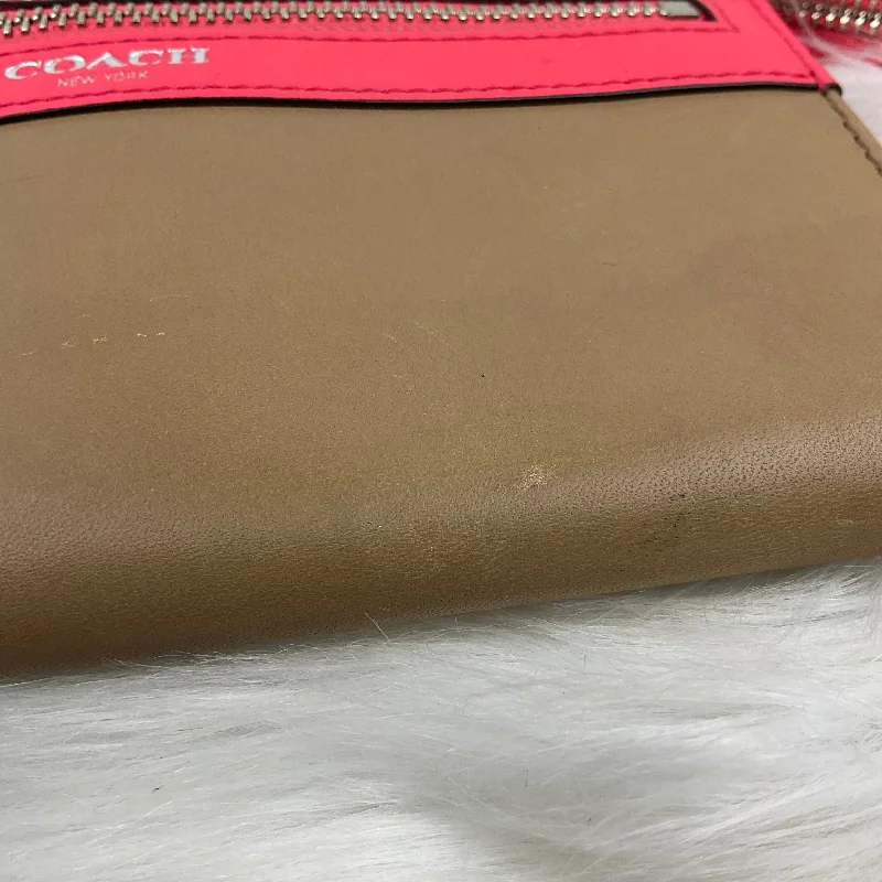 Wristlet Designer By Coach  Size: Medium