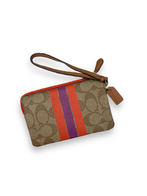 Wristlet Designer By Coach  Size: Small