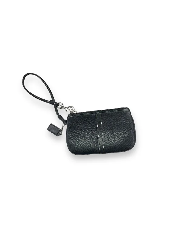 Wristlet Designer By Coach  Size: Small