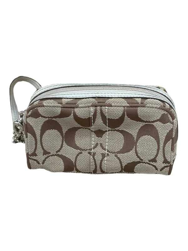 Wristlet Designer By Coach  Size: Small