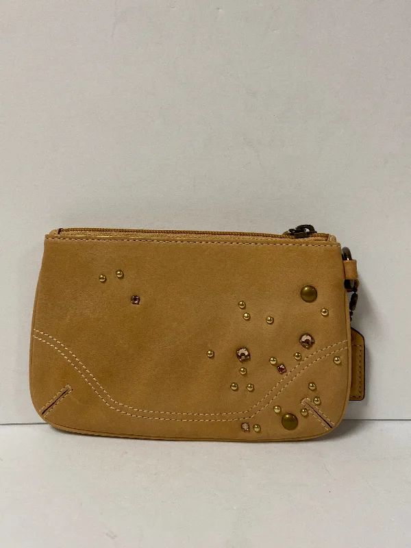 Wristlet Designer By Coach  Size: Small