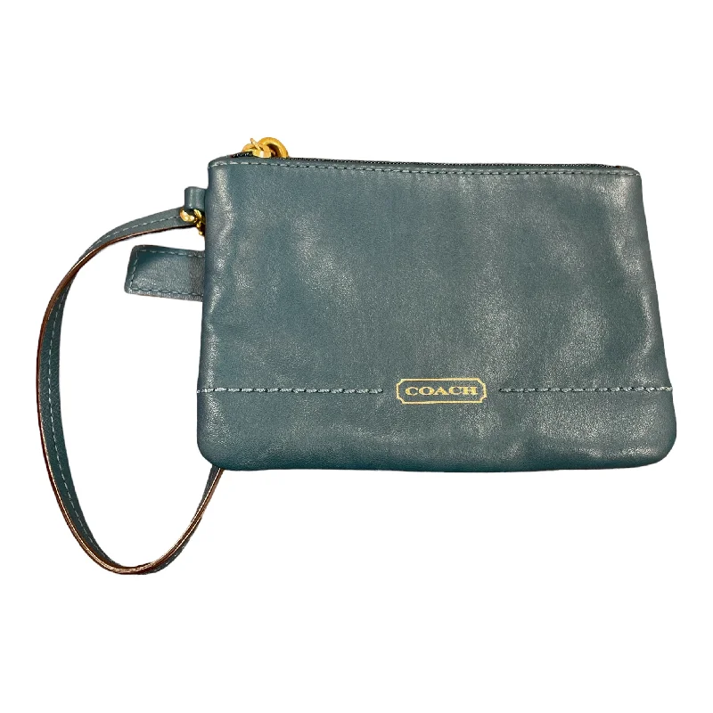 Wristlet Designer By Coach  Size: Small