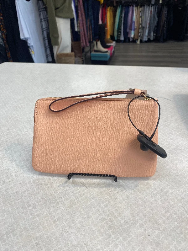 Wristlet Designer By Coach  Size: Small