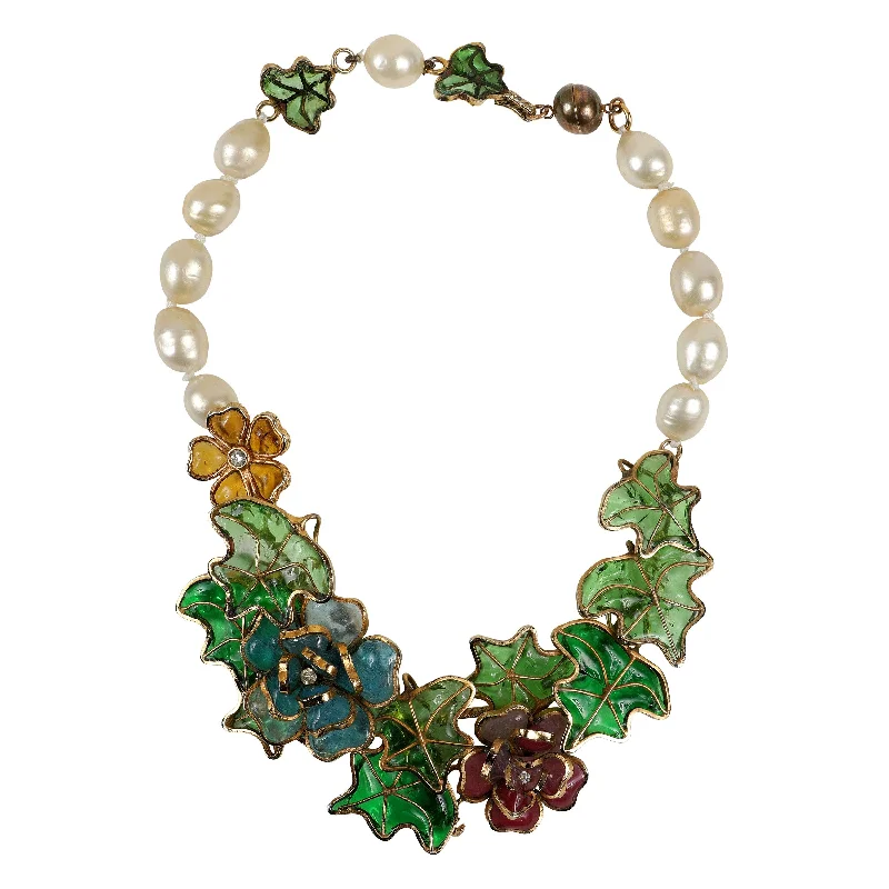 Chanel Vintage Flower & Leaf Gripoix Pearl Choker w/ Gold Hardware