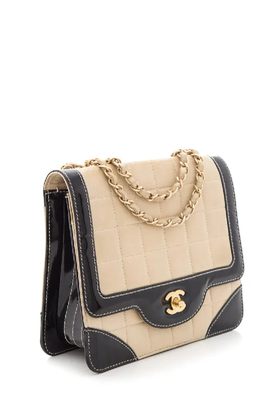 Chanel 2000 Beige &  Black Chocolate Bar Handbag