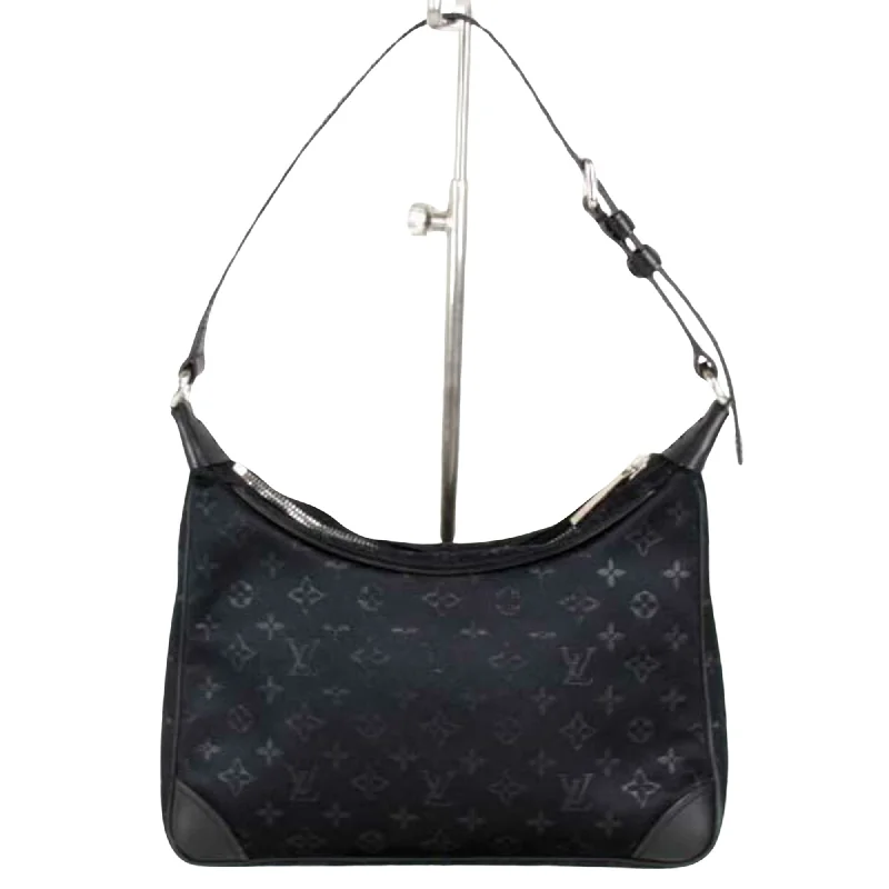 LOUIS VUITTON Boulogne Handbag